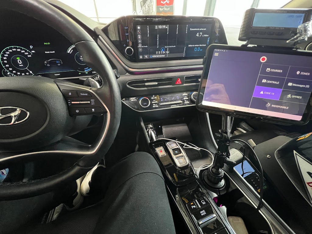 LZ aérotaxi | 6761 Rue des Flamants, Terrebonne, QC J7M 1G6, Canada | Phone: (514) 212-4616
