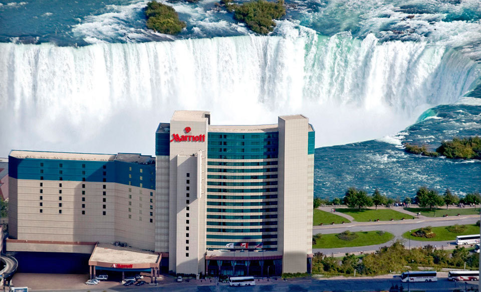 AA Taxi Niagara | 56 Briarwood Dr, St. Catharines, ON L2S 4A6, Canada | Phone: (905) 321-3206
