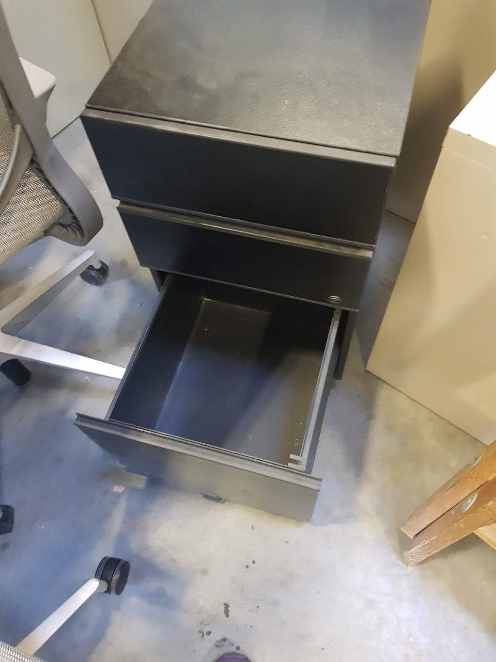 Premiere Used Office Furniture | 3961 52 Ave NE #3103, Calgary, AB T3J 0J7, Canada | Phone: (403) 250-7015