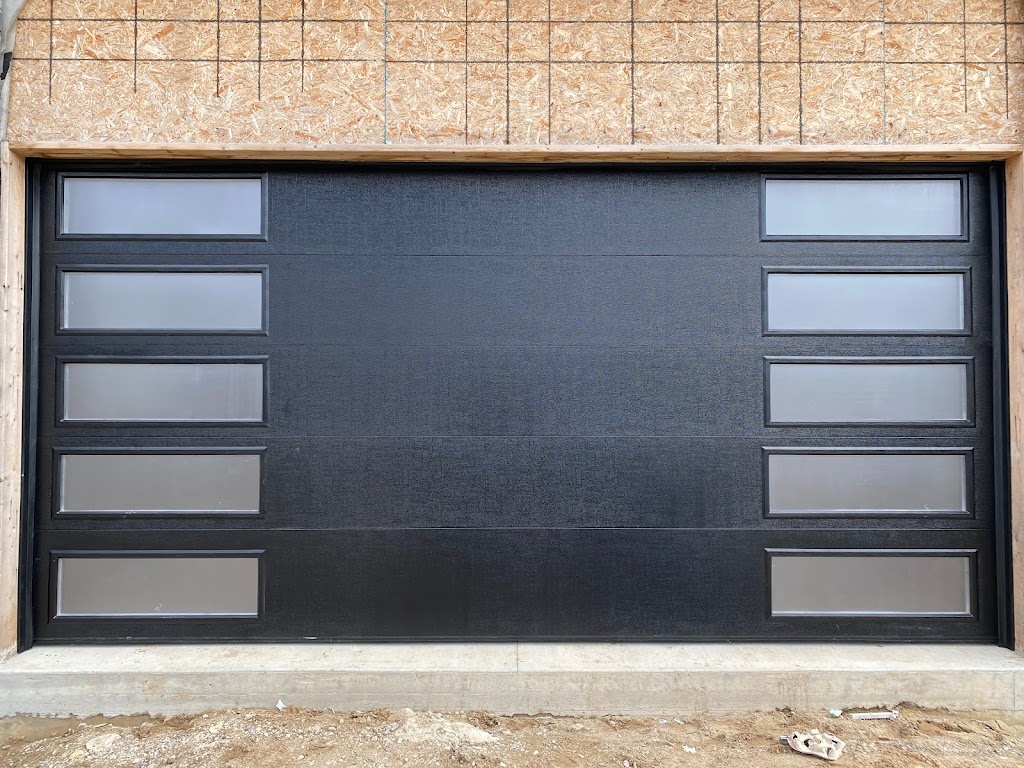 Discount Garage Doors | 210 Deveron Crescent, London, ON N5Z 4J3, Canada | Phone: (226) 559-4577