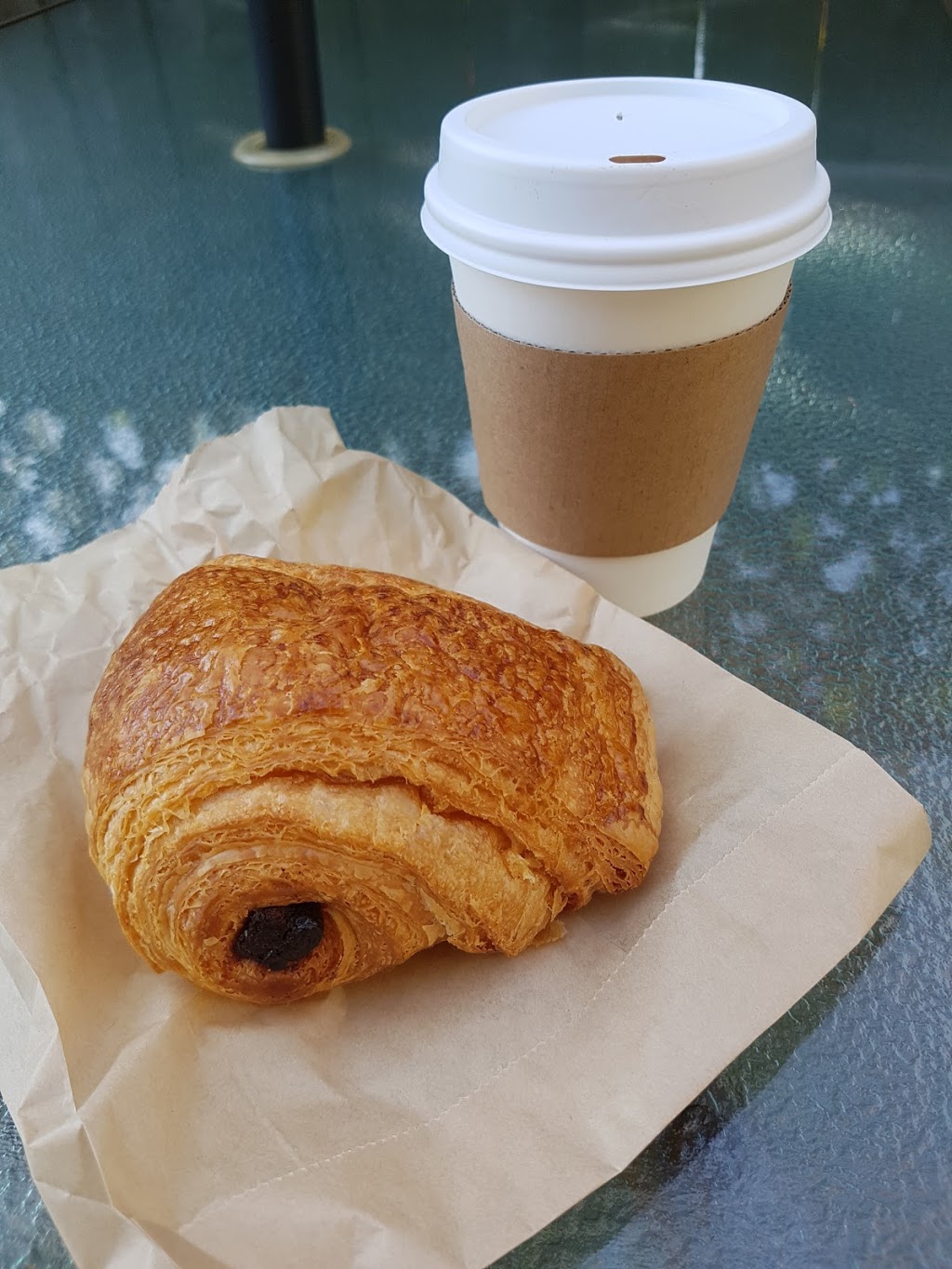 The Common Espresso Bar | 1071 College St, Toronto, ON M6H 1B2, Canada | Phone: (416) 546-7789
