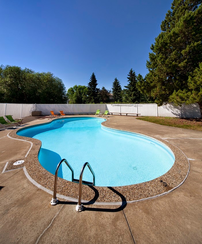 Riverbend Estates | 5045 Whitemud Rd NW, Edmonton, AB T6H 4Y7, Canada | Phone: (855) 327-3775