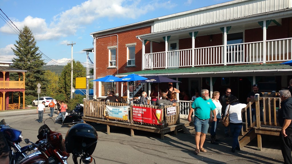 Auberge De St-Fortunat Enr | 109 PRINCIPALE, Saint-Fortunat, QC G0P 1G0, Canada | Phone: (819) 344-5603