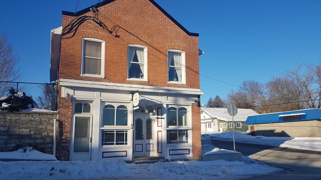 The Hair Stop | 31 Durham St N, Madoc, ON K0K 2K0, Canada | Phone: (613) 473-4685