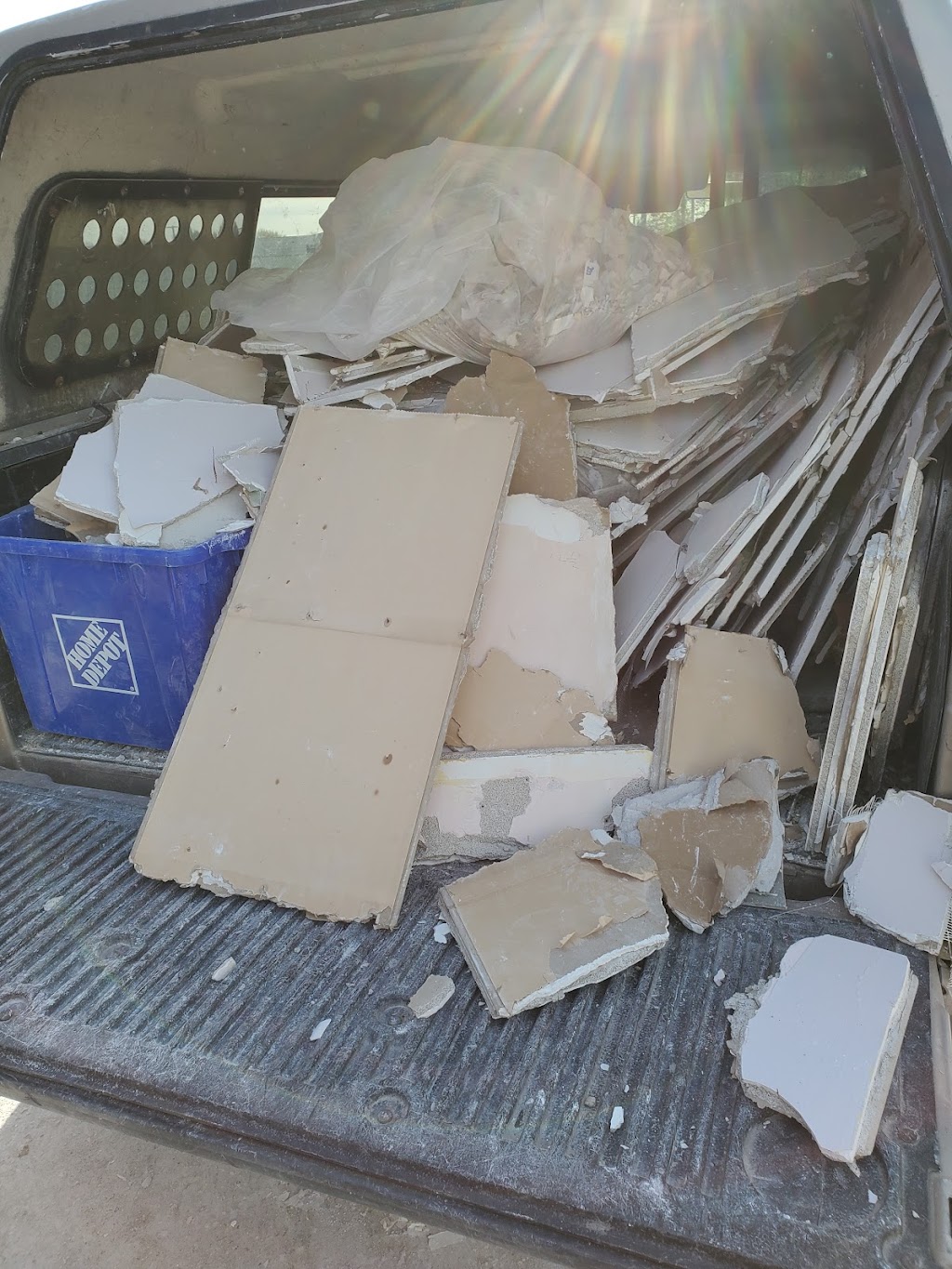 ChapaNeat moving and junk removal | 10082 132 St #608, Surrey, BC V3T 5V3, Canada | Phone: (778) 952-5920