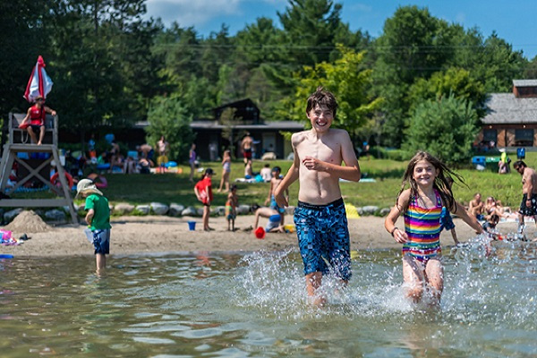 Philippe Lake Camping | 300 Chem. du Lac-Philippe, Sainte-Cécile-de-Masham, QC J0X 2W0, Canada | Phone: (819) 827-2020