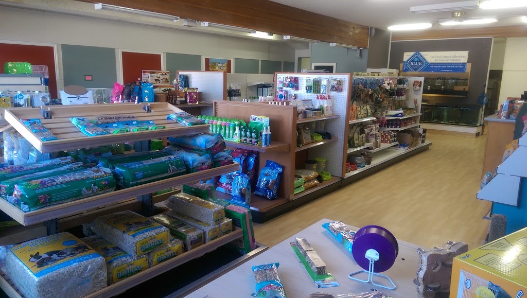 Thorsby Pet Necessities | 4905 Hankin St, Thorsby, AB T0C 2P0, Canada | Phone: (780) 218-3991