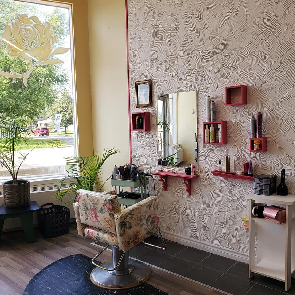 Cheveux Rose | 2321 Rue Poitras, Jonquière, QC G7S 3S3, Canada | Phone: (581) 234-8109