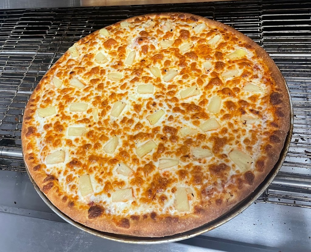 Chicagos Pizza Twist - (Gladwin Road) Abbotsford, BC | 3050 Gladwin Rd Unit 115, Abbotsford, BC V2T 0H5, Canada | Phone: (604) 239-4300