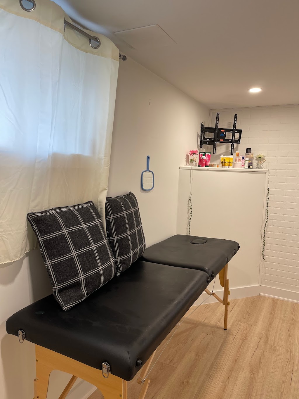 Waxing point | East Dr, Summerside, PE C1N 4E4, Canada | Phone: (647) 895-6007