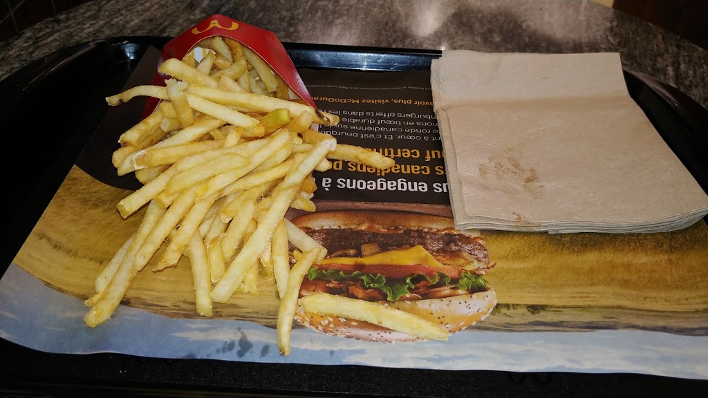 McDonalds | 590 Boulevard Wilfrid-Hamel, Québec, QC G1M 2T3, Canada | Phone: (418) 529-6722