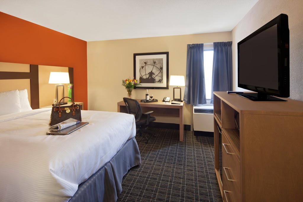 Canadas Best Value Inn Toronto | 650 Evans Ave, Etobicoke, ON M8W 2W6, Canada | Phone: (416) 255-5500