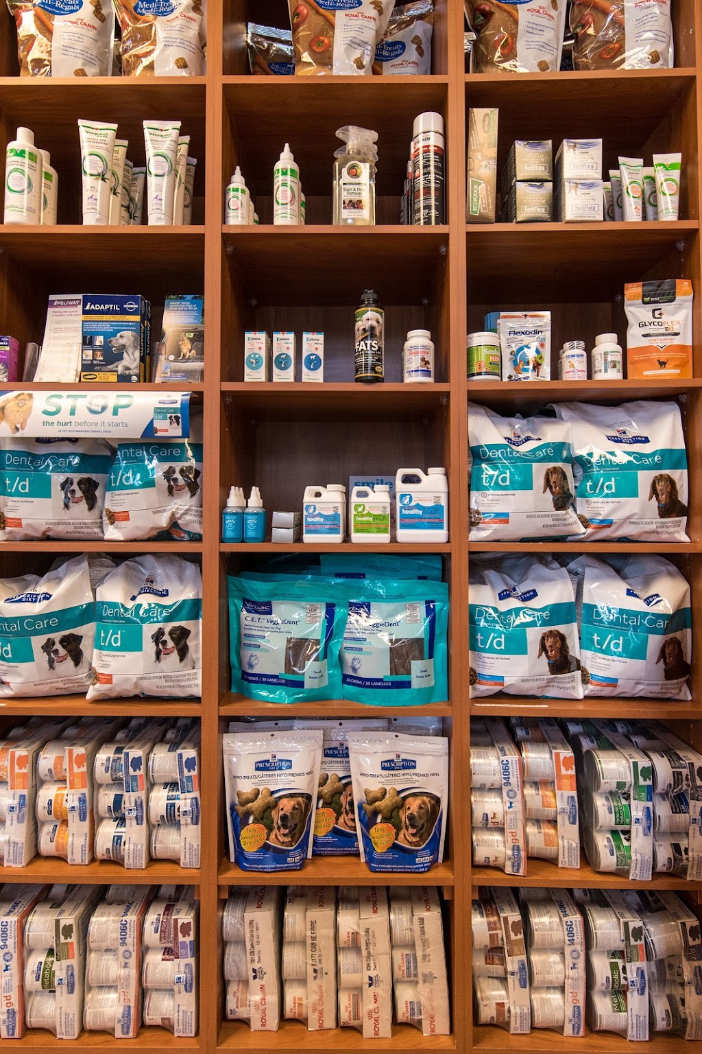 White Rock Veterinary Hospital | 2460 152 St, Surrey, BC V4P 1M8, Canada | Phone: (604) 536-7618