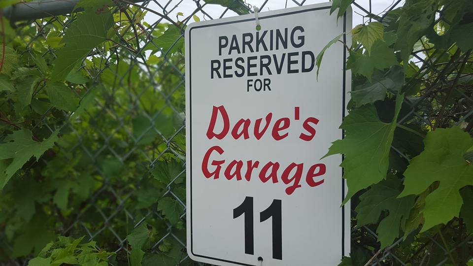 Daves Garage | 70 Industrial Pkwy S, Aurora, ON L4G 3V6, Canada | Phone: (905) 841-6041