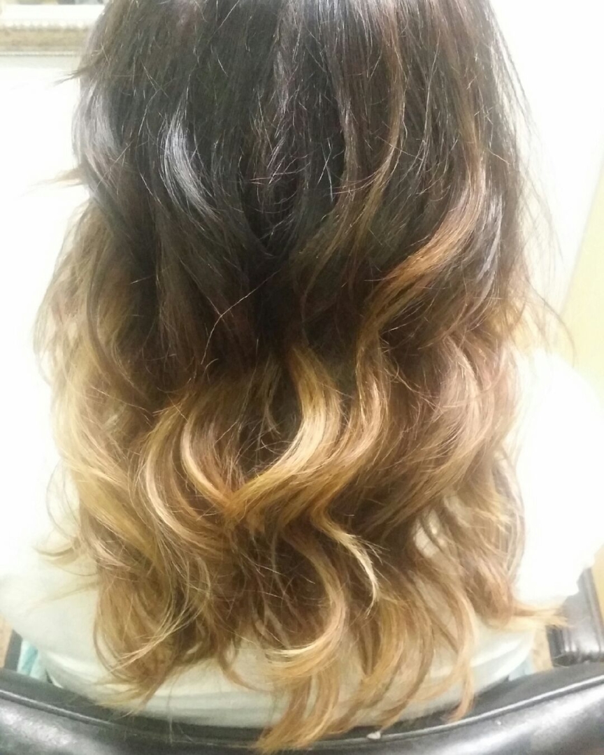 Barbaras Hair & Body Shop | 142 La Riviere Ave, Saint Malo, MB R0A 1T0, Canada | Phone: (204) 347-5028