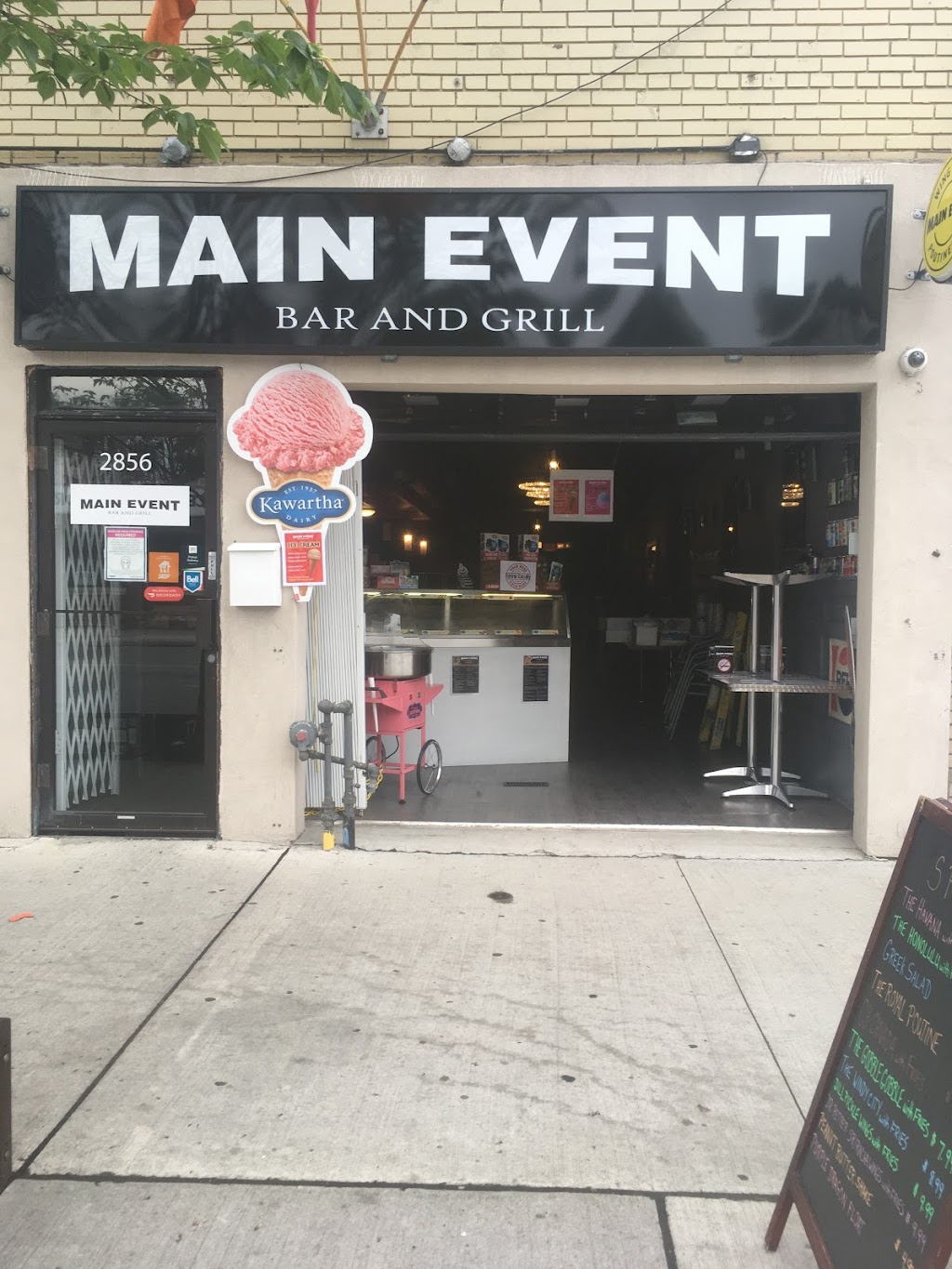 Main Event Bar and Grill | 2856 Danforth Ave, Toronto, ON M4C 1M1, Canada | Phone: (416) 694-1515