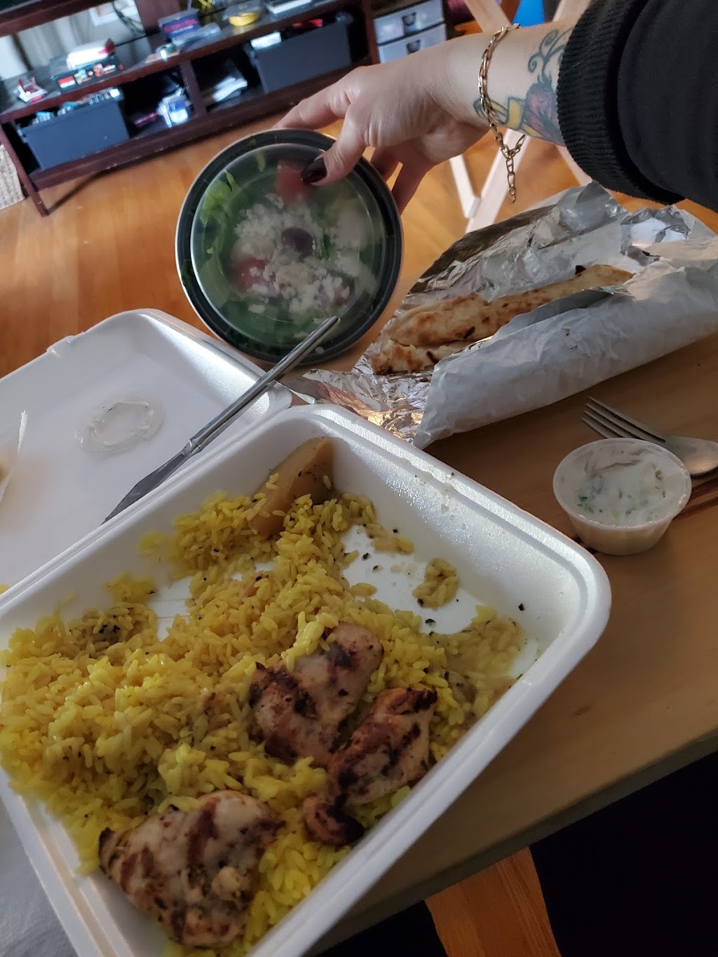 Little Greek Garden | 256 Queen St S, Bolton, ON L7E 4T7, Canada | Phone: (647) 533-7818