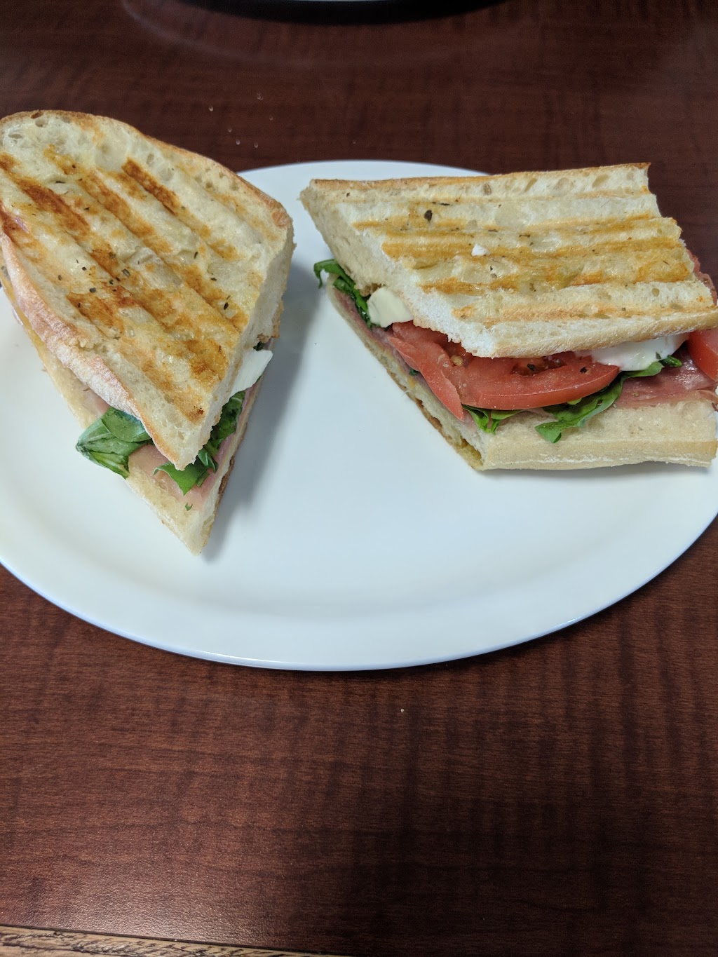 Pronto Cafe & Eatery | 980 Pacific Gate, Mississauga, ON L5T 1Y1, Canada | Phone: (905) 670-9794