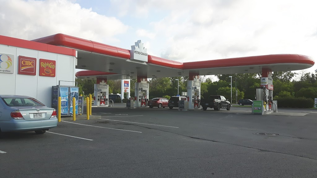Petro-Canada | 210 Boulevard Saint-Raymond, Gatineau, QC J9A 3H6, Canada | Phone: (819) 776-6767