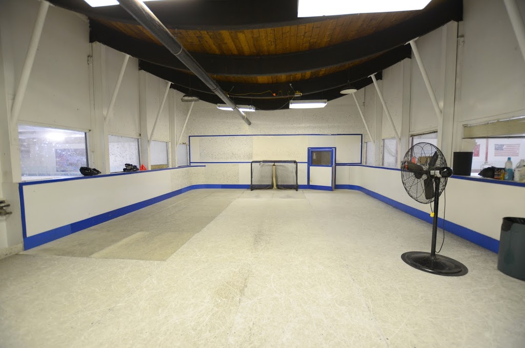 Franco Canadian Goalie School | 7551 Jane St, Concord, ON L4K 1X2, Canada | Phone: (905) 856-0403
