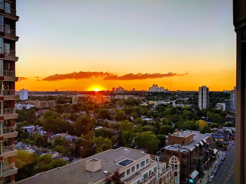Bellamond Yorkville | 155 Yorkville Ave, Toronto, ON M5R 1C4, Canada | Phone: (647) 799-3875