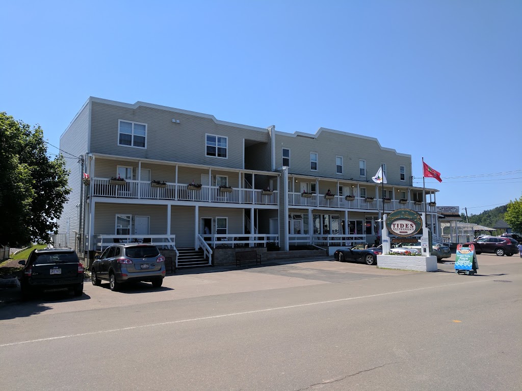Parkland Village Inn | 8601 Main St, Alma, NB E4H 1N6, Canada | Phone: (506) 887-2313