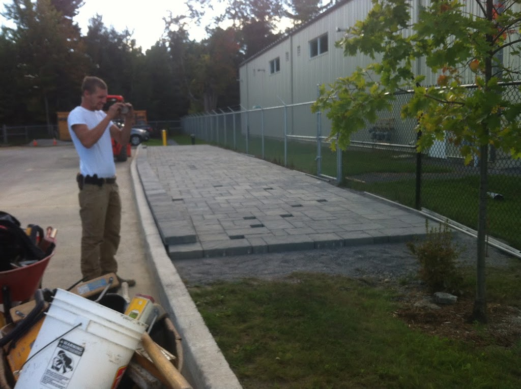 Luxury Contracting | 1704 Dunrobin Rd, Kanata, ON K2K 1X7, Canada | Phone: (613) 796-6898
