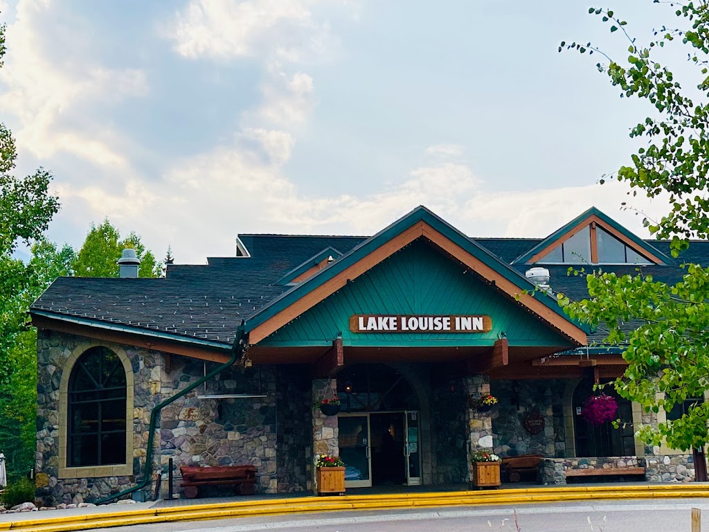 Timberwolf Pizza & Pasta Cafe | 210 Village Rd, Lake Louise, AB T0L 1E0, Canada | Phone: (403) 522-3791