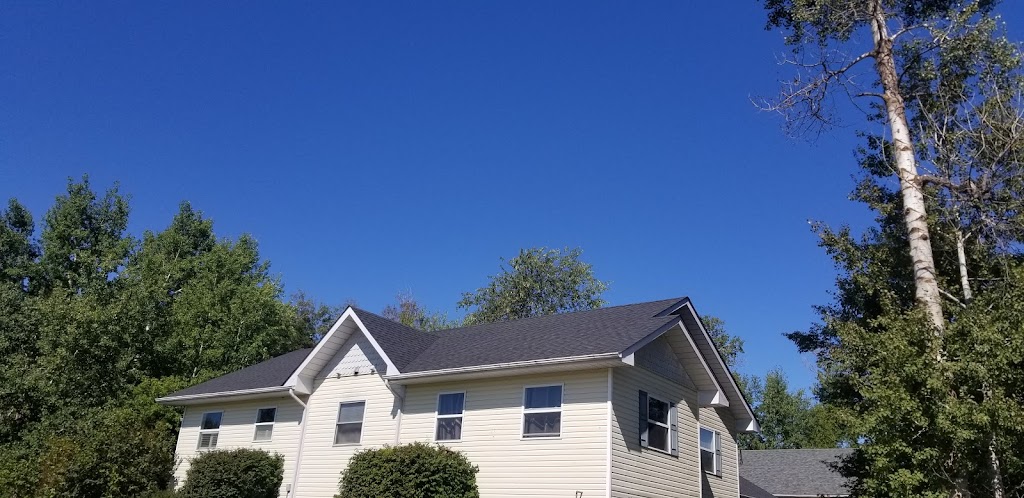 Claudes roofing | 153 Antigua Dr, Wasaga Beach, ON L9Z 2S2, Canada | Phone: (705) 429-4738