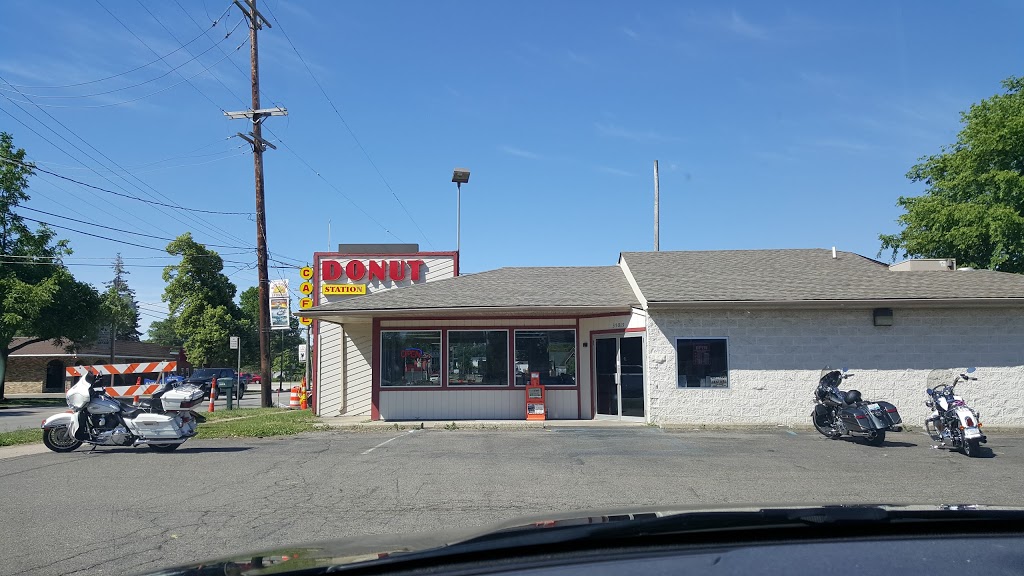 Donut Station Café | 35819 Green St, New Baltimore, MI 48047, USA | Phone: (586) 725-7445