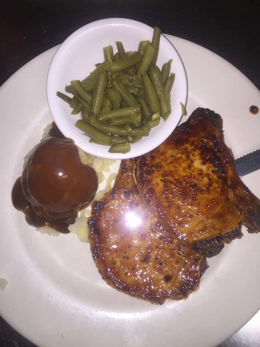 Country Cafe | 1635 Fred W Moore Hwy, St Clair, MI 48079, USA | Phone: (810) 329-2233