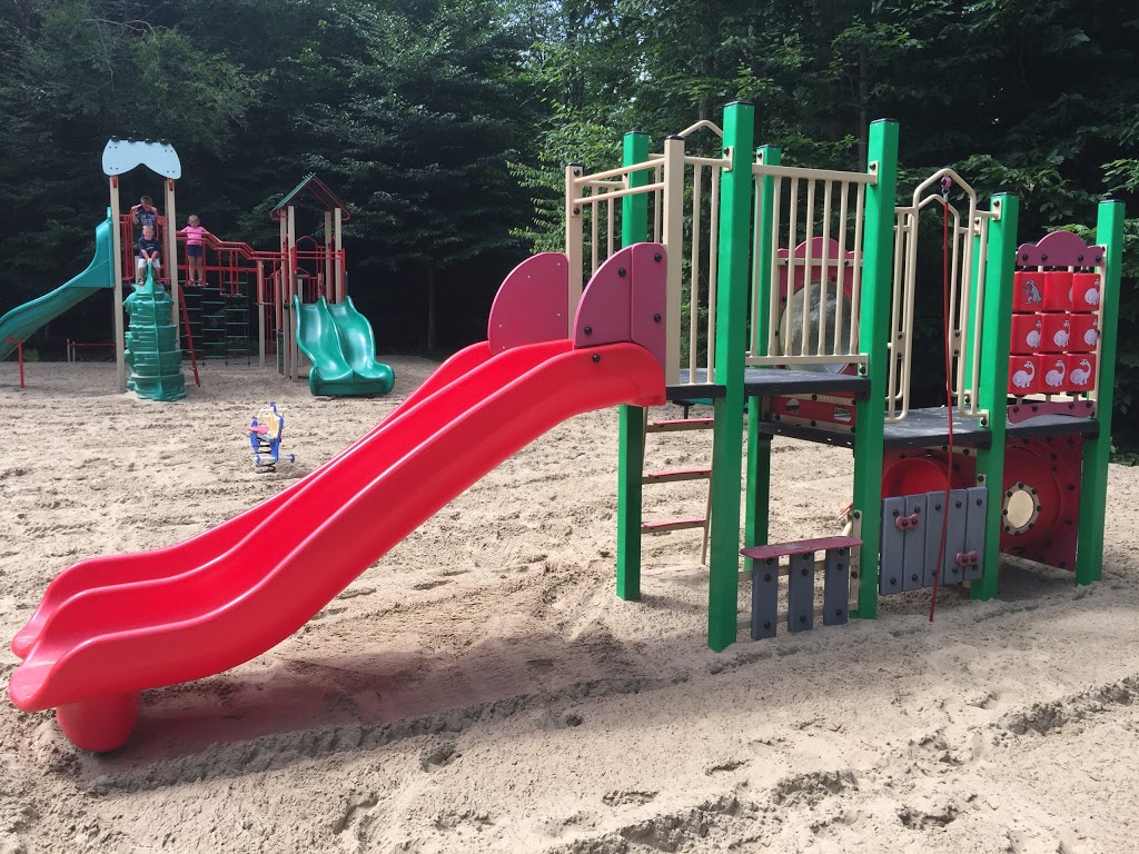 Parc de Sand Castle | Rue de Versailles, Saint-Lazare, QC J7T 0B1, Canada