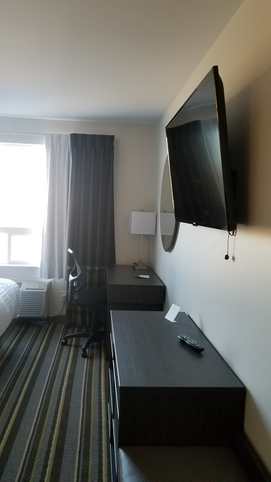 Super 8 by Wyndham Winnipeg East MB | 1485 Niakwa Rd E, Winnipeg, MB R2J 3T3, Canada | Phone: (204) 818-3087
