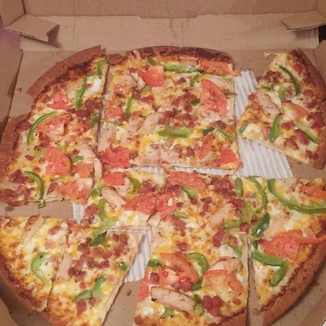 Dominos Meadowvale | 6750 Winston Churchill Blvd, Mississauga, ON L5N 4C4, Canada | Phone: (905) 824-0300