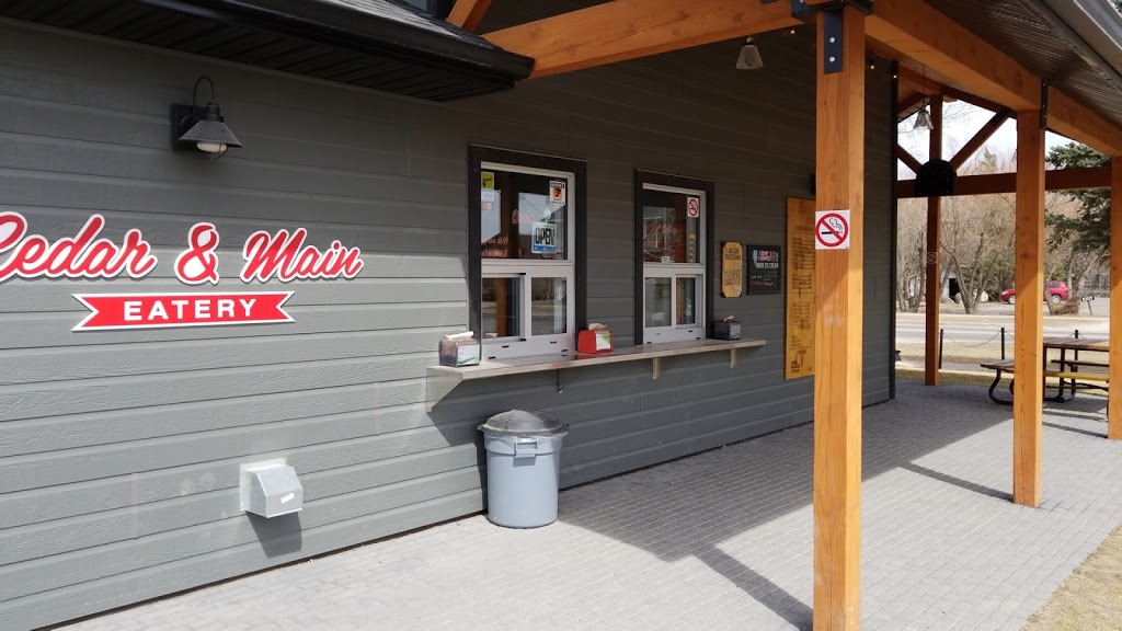 Cedar and Main Eatery | 576 Main St, Oakbank, MB R0E 1J0, Canada | Phone: (204) 444-5886