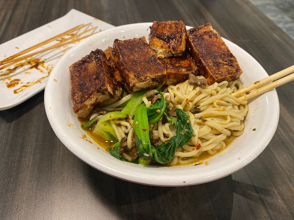 Magic Noodles - Woodside Mall | 1571 Sandhurst Cir Unit 504, Scarborough, ON M1V 1V2, Canada | Phone: (416) 335-8699