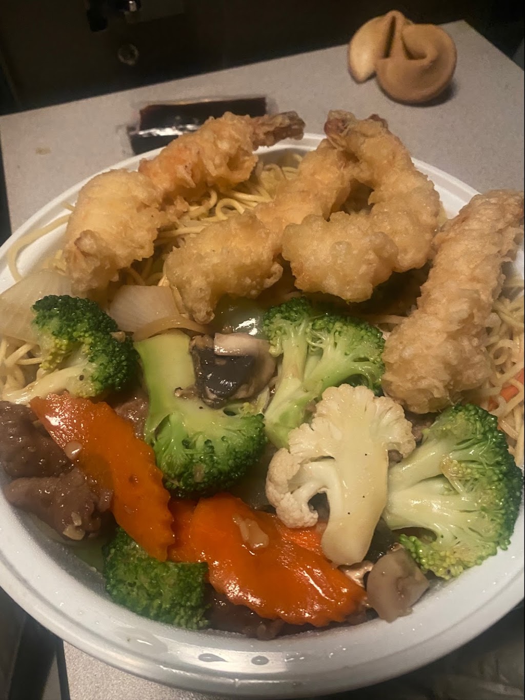 Golden Dragon | 33550 South Fraser Way #2, Abbotsford, BC V2S 5G7, Canada | Phone: (604) 853-3878