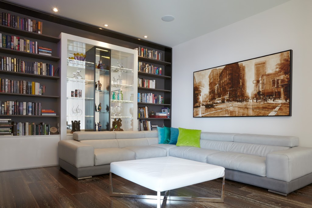 Crayon Design Co Inc | 14 Cedar Pointe Dr unit 1511, Barrie, ON L4N 5R7, Canada | Phone: (705) 252-3004