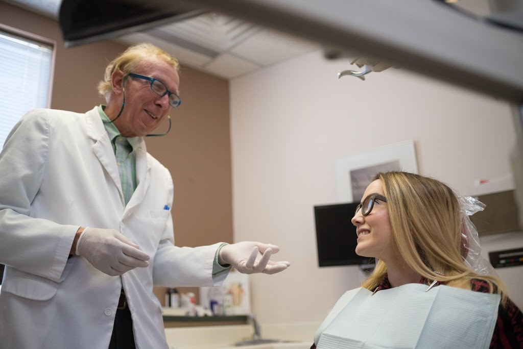 Hogs Back Dental Centre | 1390 Prince of Wales Dr, Ottawa, ON K2C 3N6, Canada | Phone: (613) 226-2022