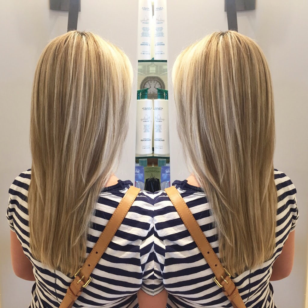 Suzettes Beauty Lounge | 1070 Innisfil Beach Rd, Innisfil, ON L9S 4T9, Canada | Phone: (705) 436-1947