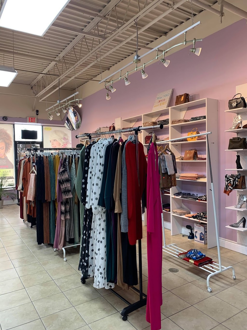 Modest & Modern Beauty and Boutique | 3101 Kingsway Dr, Kitchener, ON N2C 2M5, Canada | Phone: (226) 666-0198
