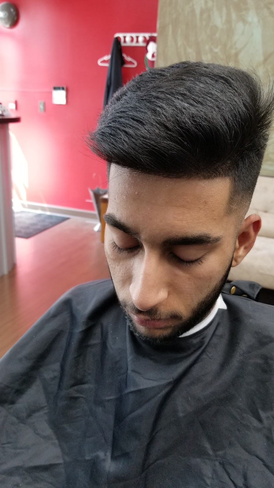 Fades n blades beauty studio | 17767 64 Ave, Surrey, BC V3S 1Z2, Canada | Phone: (604) 770-3870