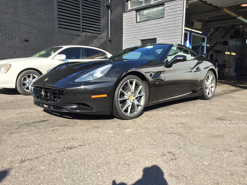 Lave Auto Broadway | 11251 Rue Notre-Dame Est, Montréal-Est, QC H1B 2W2, Canada | Phone: (514) 518-1990