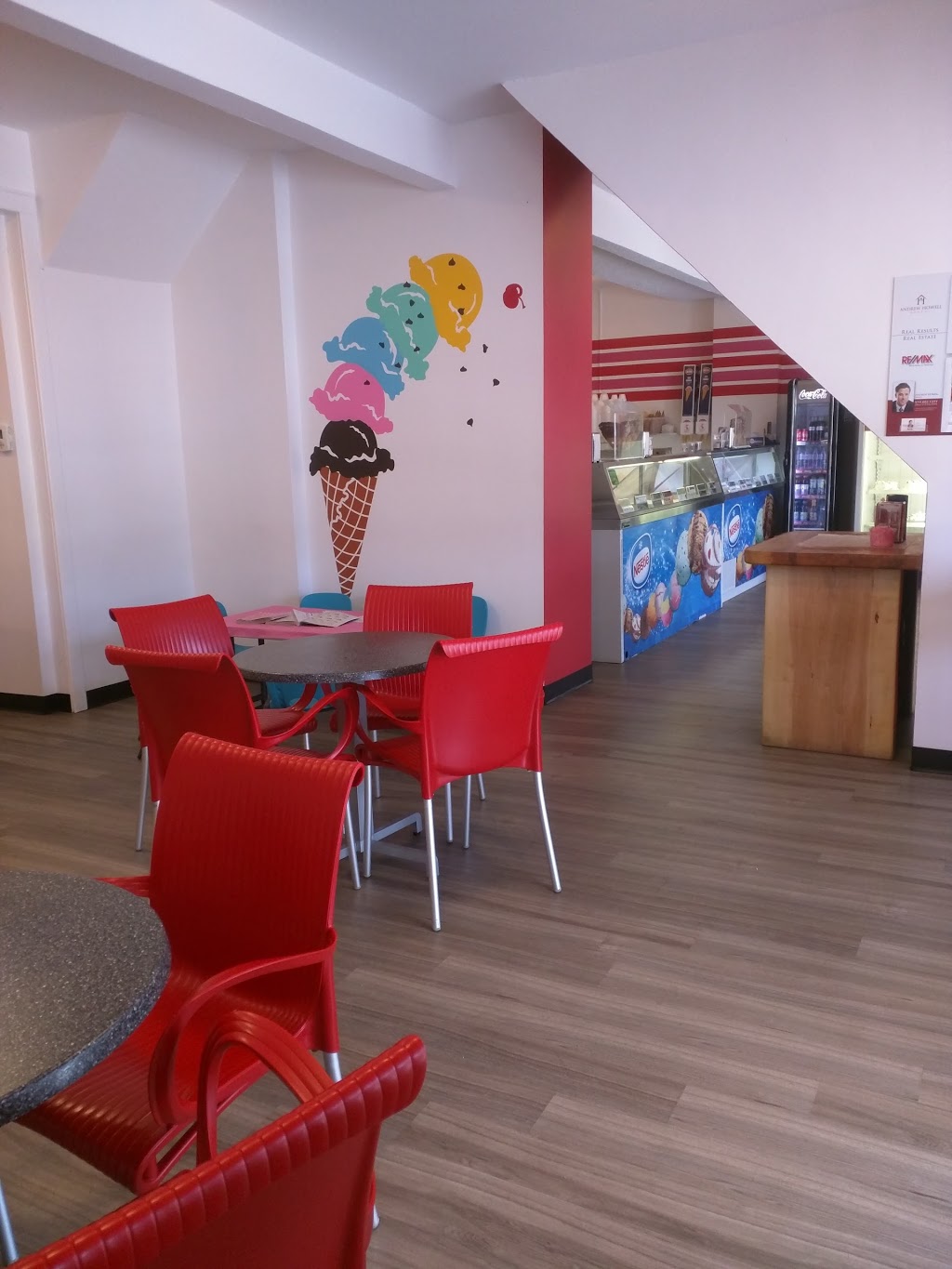 Ice Cream Galore | 105 St Clair St, Point Edward, ON N7V 1N6, Canada | Phone: (519) 339-1163