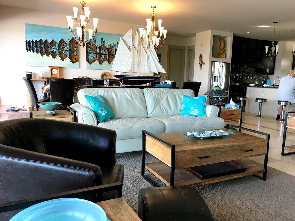 Country Upholstery | 41 Ranchland Pl, Coldstream, BC V1B 2Y1, Canada | Phone: (604) 938-9470