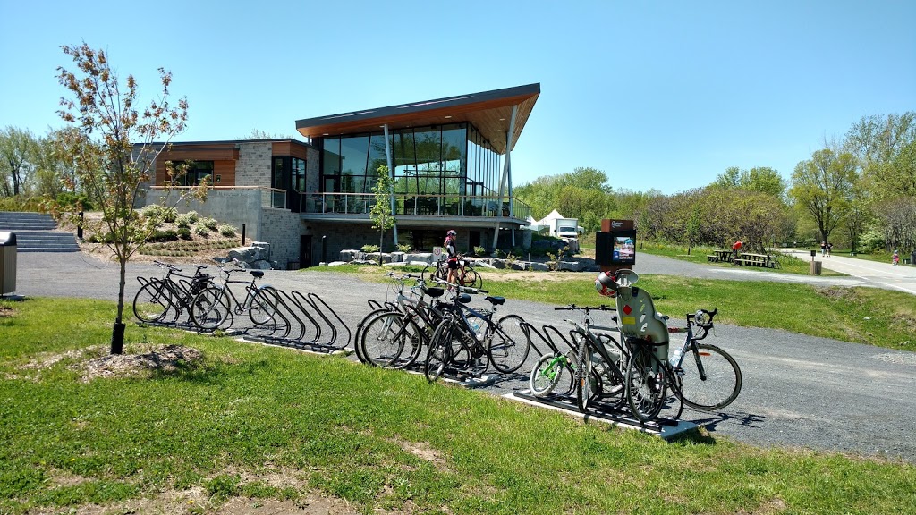 Pavillon d’accueil du Récréo Parc | 5340 Boulevard Marie-Victorin, Sainte-Catherine, QC J5C 1L9, Canada