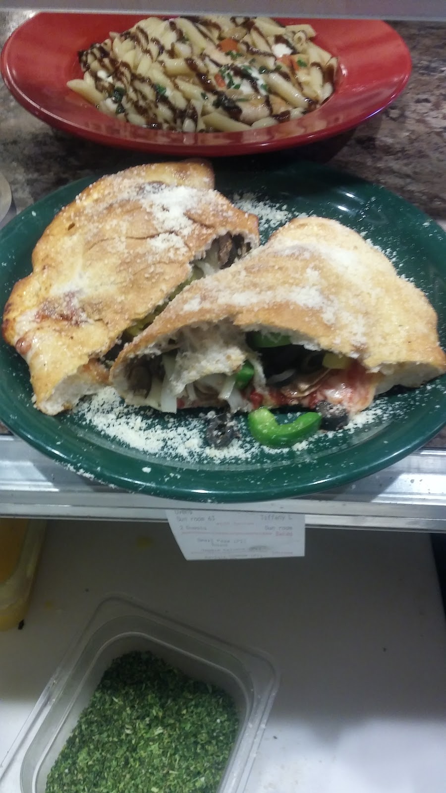 Pompeiis Pizzeria & Italian Eatery | 1120 Military St, Port Huron, MI 48060, USA | Phone: (810) 966-3400