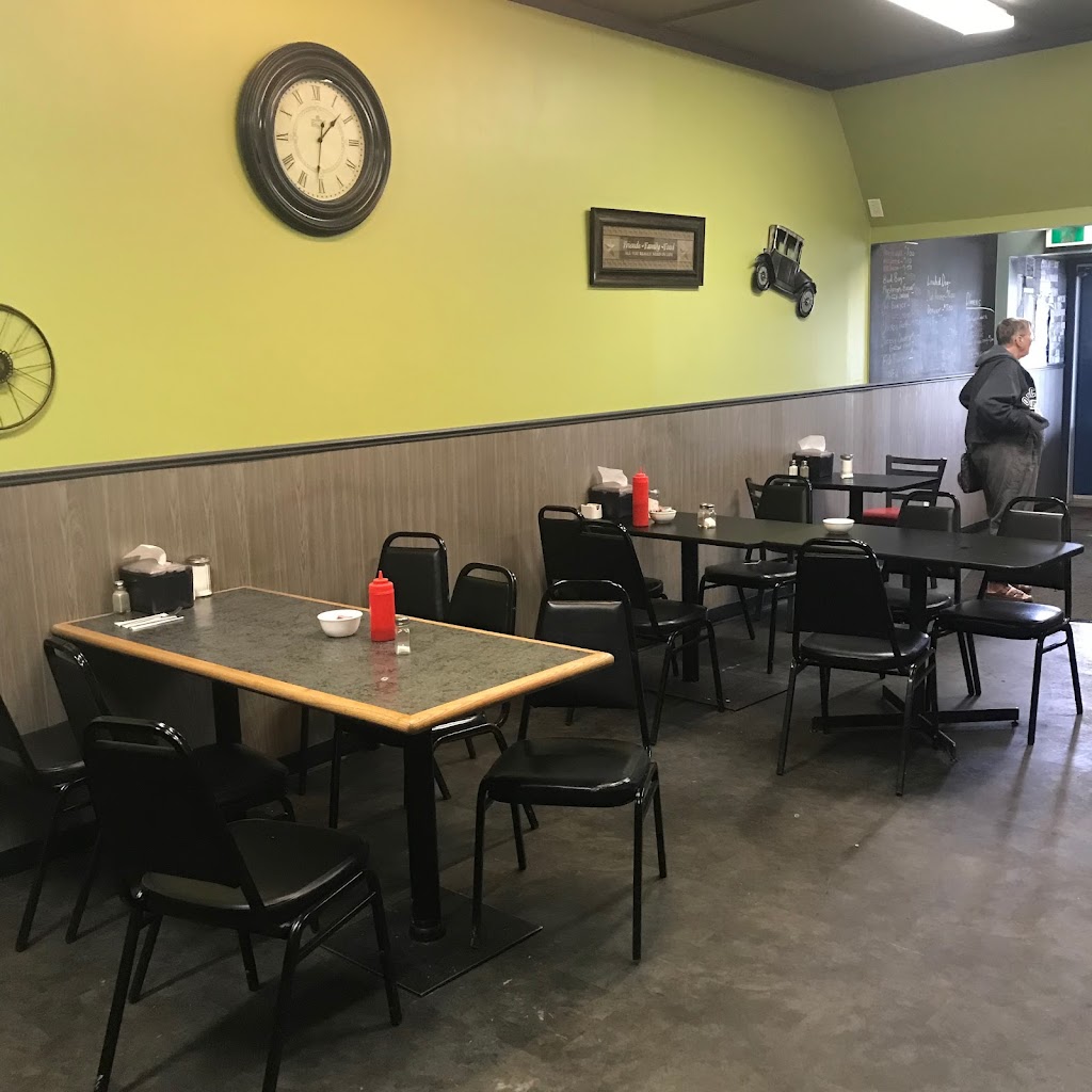 Cafe 23 | 209 Elizabeth St, Baldur, MB R0K 0B0, Canada | Phone: (204) 535-2506