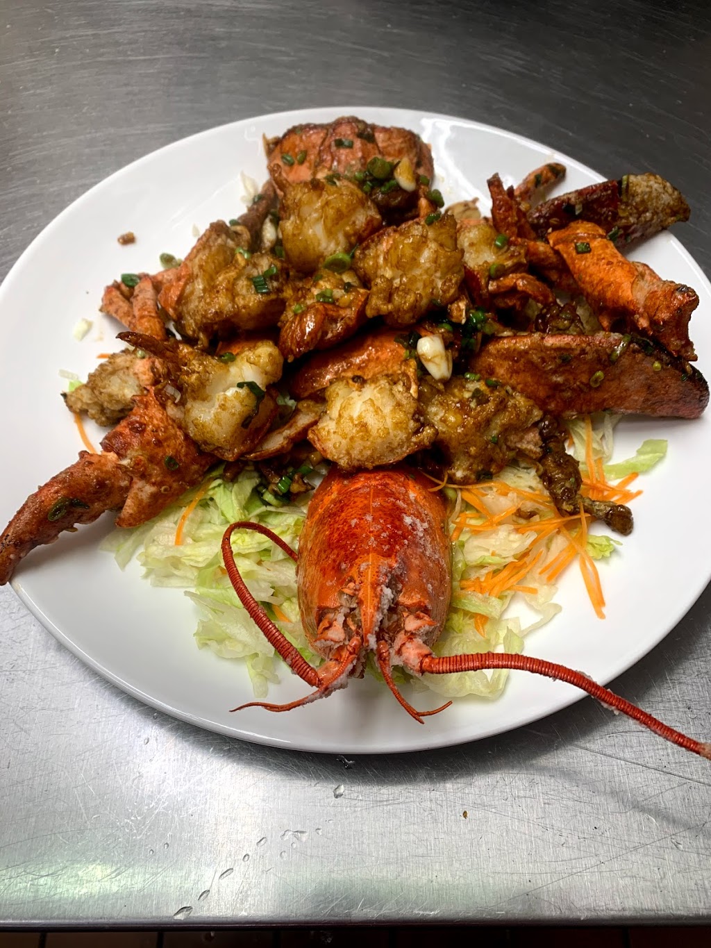 Gar Won Chinese Restaurant | 5709 Tecumseh Rd E, Windsor, ON N8T 1E1, Canada | Phone: (519) 945-6888