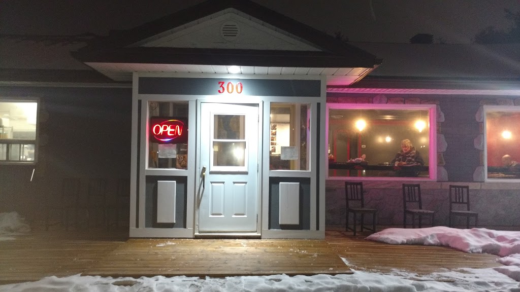 Angry Dragonz Restaurant | 300 River Rd, Ottawa, ON K1V 1H2, Canada | Phone: (613) 627-0013